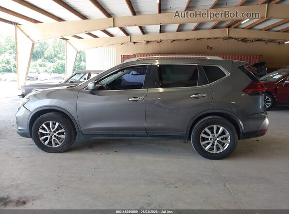 KNMAT2MV6JP506714 2018 NISSAN ROGUE Gray 360 interior view