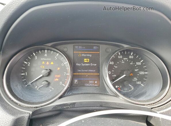 KNMAT2MV6JP573765 2018 NISSAN ROGUE Белый Вид щитка приборов