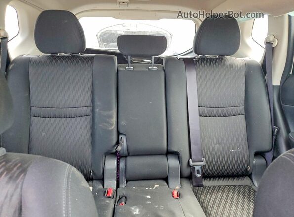 KNMAT2MV6JP573765 2018 NISSAN ROGUE Белый Вид задних сидений