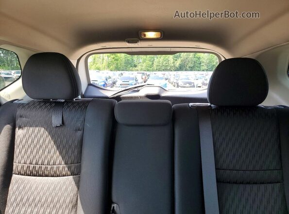 KNMAT2MV6JP621653 2018 NISSAN ROGUE Серый Вид задних сидений