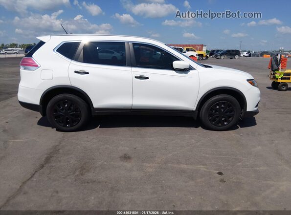 KNMAT2MV7GP611478 2016 NISSAN ROGUE White Rear interior view