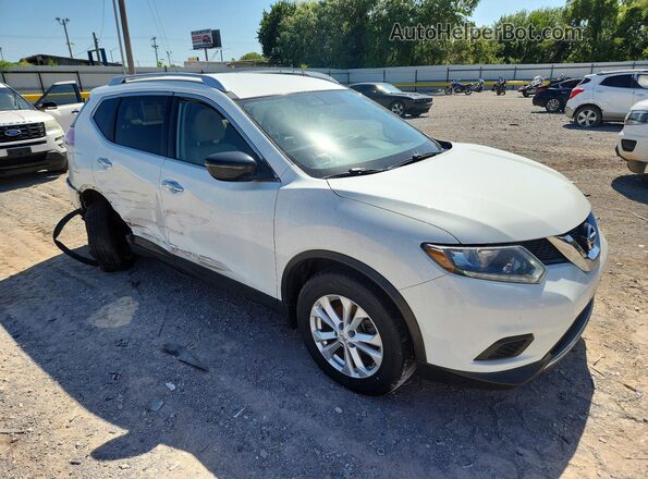 KNMAT2MV7GP639183 2016 NISSAN ROGUE White Front right