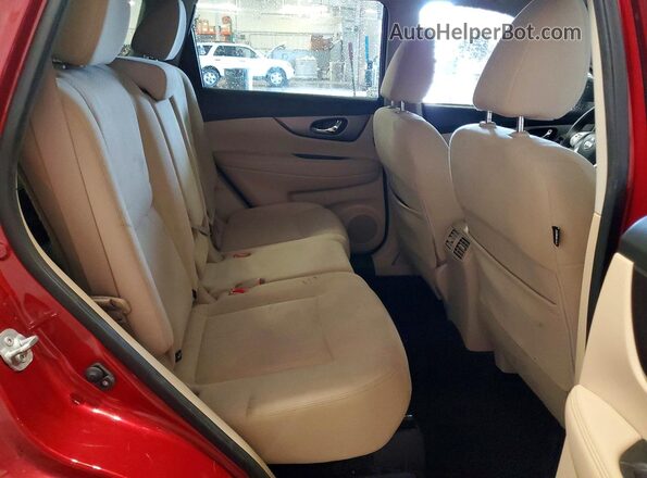 KNMAT2MV7GP677108 2016 NISSAN ROGUE Red Вид задньої частини салону