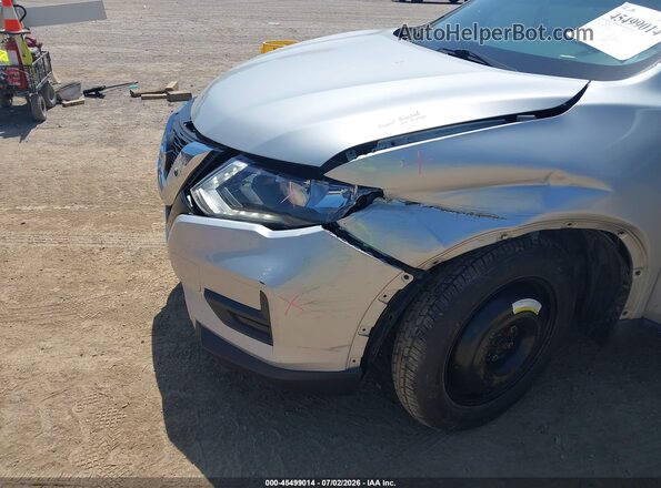 KNMAT2MV7HP523158 2017 NISSAN ROGUE Silver Widok z przodu