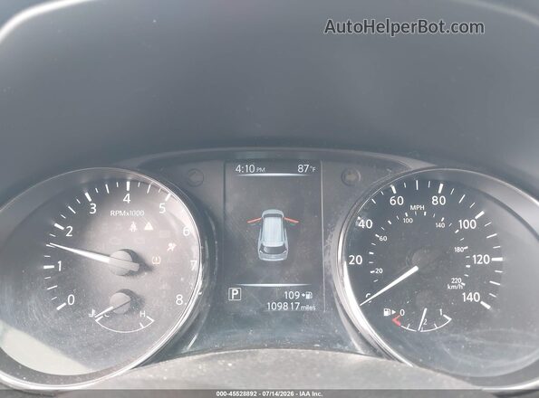 KNMAT2MV7HP524830 2017 NISSAN ROGUE Silver უკანა სავარძლების ხედი