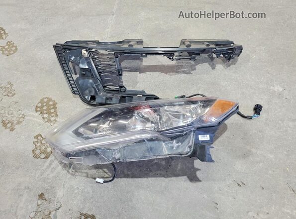 KNMAT2MV7HP613104 2017 NISSAN ROGUE Gray Engine compartment view