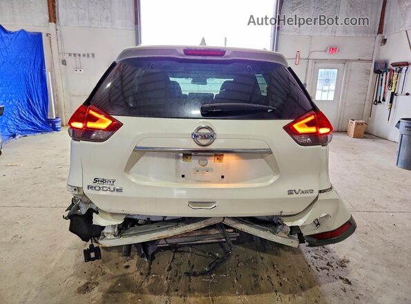KNMAT2MV7JP562905 2018 NISSAN ROGUE White Rear view
