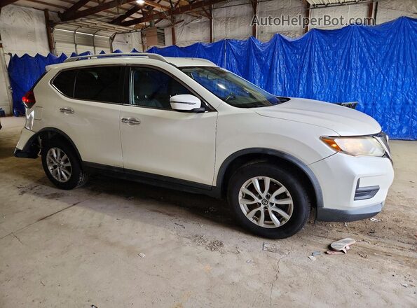 KNMAT2MV7JP562905 2018 NISSAN ROGUE White Front right
