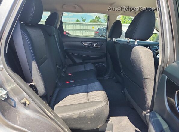 KNMAT2MV7KP533048 2019 NISSAN ROGUE Gray Widok wnętrza z tyłu