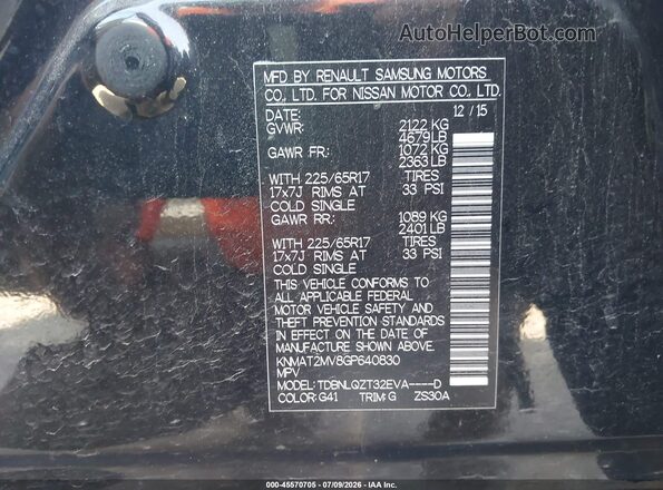 KNMAT2MV8GP640830 2016 NISSAN ROGUE Black Widok komory silnika