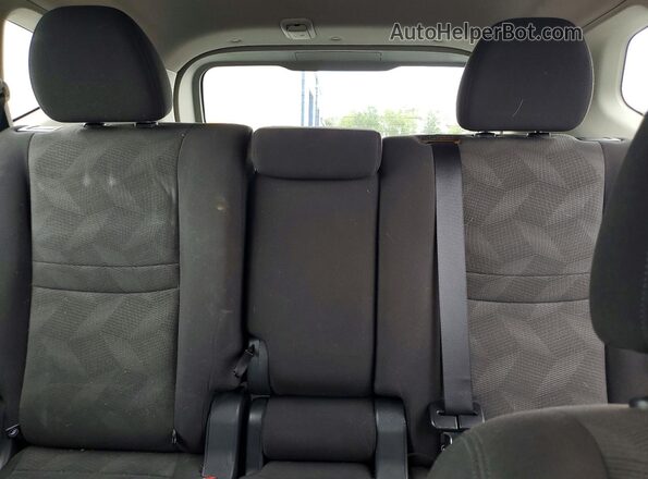KNMAT2MV8GP723934 2016 NISSAN ROGUE White Vista de los asientos traseros