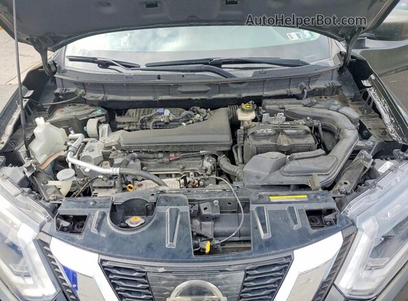 KNMAT2MV8HP573101 2017 NISSAN ROGUE Black Engine compartment view