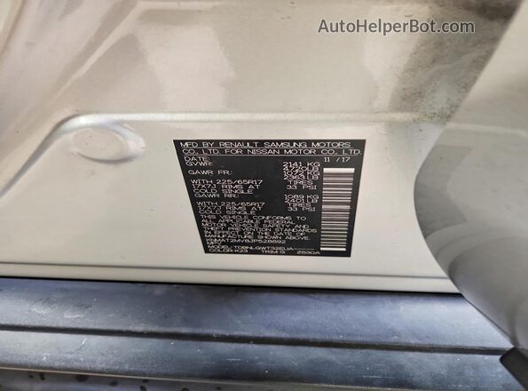 KNMAT2MV8JP528892 2018 NISSAN ROGUE Silver Սալոնի 360 աստիճան տեսք