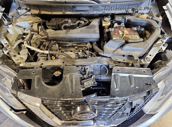 KNMAT2MV8JP528892 2018 NISSAN ROGUE Silver Շարժիչի բաժամունքի տեսք