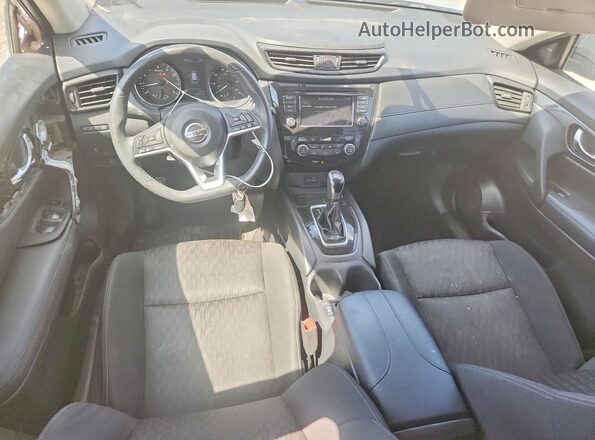 KNMAT2MV8JP530321 2018 NISSAN ROGUE Silver Առջևի վահանակի տեսք