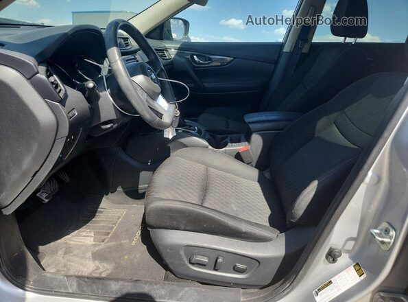 KNMAT2MV8JP530321 2018 NISSAN ROGUE Silver Սալոնի դիմացի տեսք