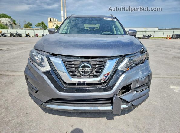 KNMAT2MV8JP567014 2018 NISSAN ROGUE Серый Вид спереди