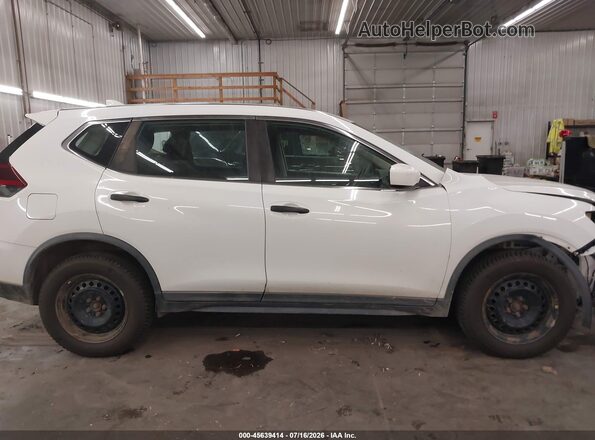 KNMAT2MV8JP570513 2018 NISSAN ROGUE White Rear interior view