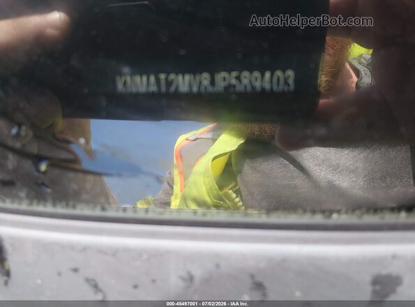 KNMAT2MV8JP589403 2018 NISSAN ROGUE Gray Вид підкапотного простору