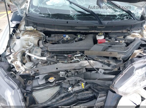 KNMAT2MV8KP504058 2019 NISSAN ROGUE White Rear view