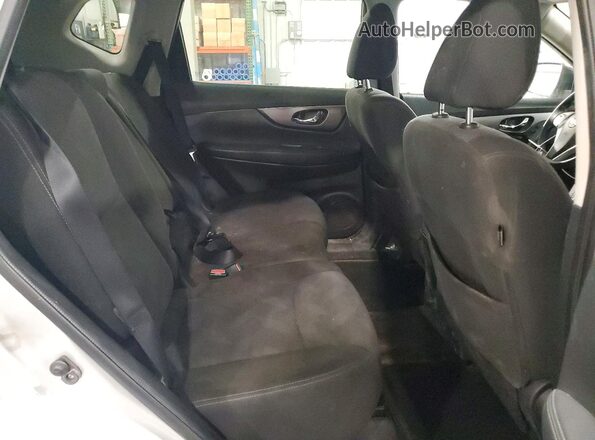 KNMAT2MV9GP675392 2016 NISSAN ROGUE Silver Vista interior trasera