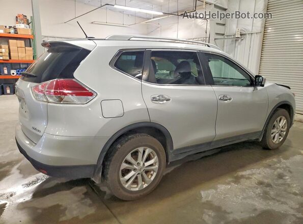 KNMAT2MV9GP675392 2016 NISSAN ROGUE Silver Trasero derecho