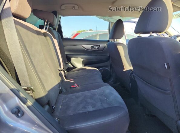 KNMAT2MV9GP702901 2016 NISSAN ROGUE Charcoal Rear interior view
