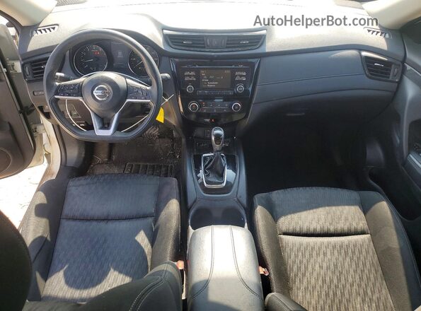 KNMAT2MV9HP510475 2017 NISSAN ROGUE White Вид панелі приладів