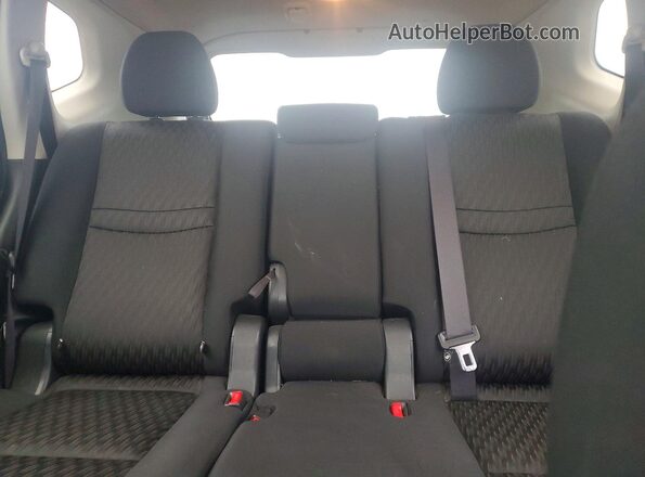 KNMAT2MV9HP512825 2017 NISSAN ROGUE Gray Rear seats view