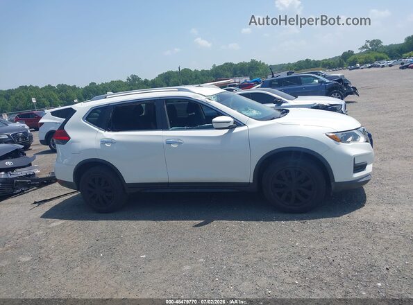 KNMAT2MV9HP552158 2017 NISSAN ROGUE White Սալոնի հետևի տեսք