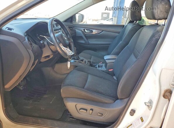 KNMAT2MV9HP578355 2017 NISSAN ROGUE White Вид салону спереду