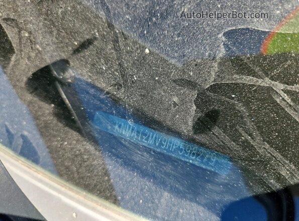 KNMAT2MV9HP598279 2017 NISSAN ROGUE Silver Vista de la etiqueta del VIN