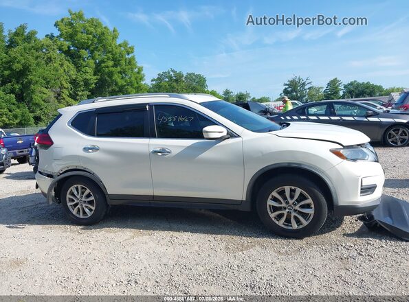 KNMAT2MV9HP608616 2017 NISSAN ROGUE White Սալոնի 360 աստիճան տեսք
