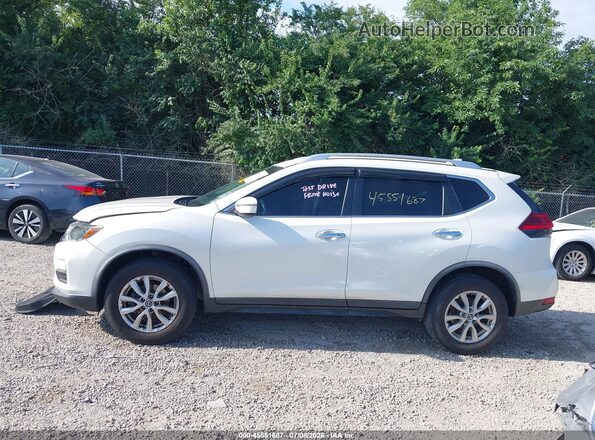 KNMAT2MV9HP608616 2017 NISSAN ROGUE White 