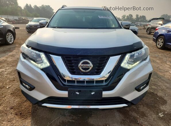 KNMAT2MV9JP536743 2018 NISSAN ROGUE Серебряный Вид спереди