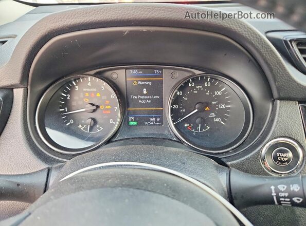 KNMAT2MV9JP536743 2018 NISSAN ROGUE Серебряный Вид щитка приборов