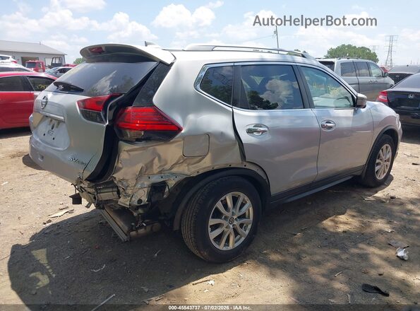 KNMAT2MVXHP526331 2017 NISSAN ROGUE Серебряный Вид спереди