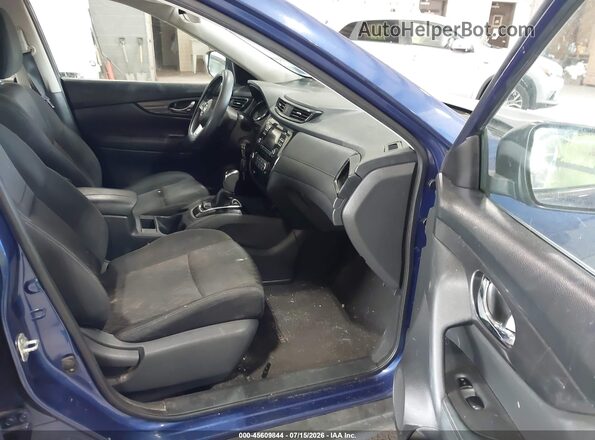 KNMAT2MVXHP560611 2017 NISSAN ROGUE Blue Widok wnętrza z przodu