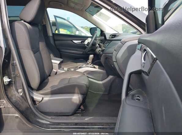 KNMAT2MVXJP515478 2018 NISSAN ROGUE Black Widok wnętrza z przodu