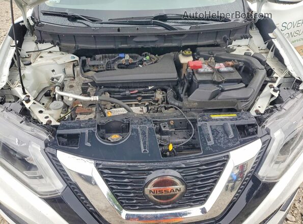 KNMAT2MVXJP602202 2018 NISSAN ROGUE White Widok komory silnika