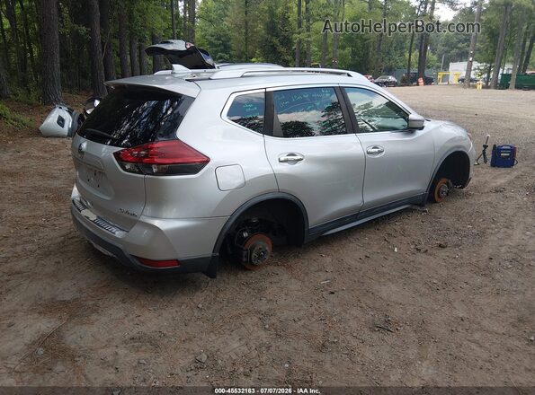 KNMAT2MVXJP603172 2018 NISSAN ROGUE Silver უკანა მარჯვენა