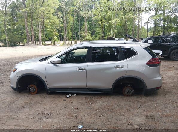 KNMAT2MVXJP603172 2018 NISSAN ROGUE Silver სალონის 360-გრადუსიანი ხედი