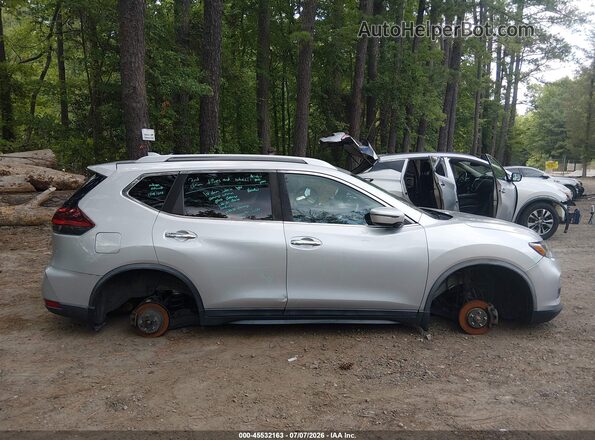 KNMAT2MVXJP603172 2018 NISSAN ROGUE Silver უკანა სალონის ხედი