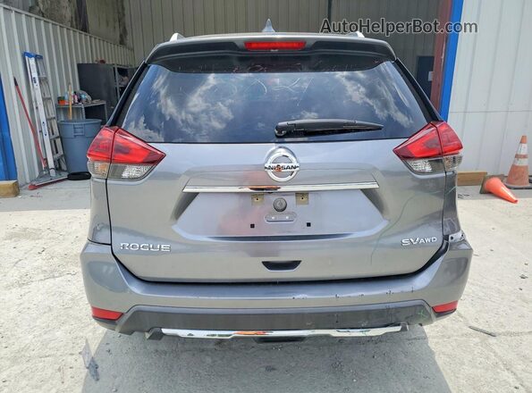 KNMAT2MVXJP620067 2018 NISSAN ROGUE Gray Հետևի տեսք