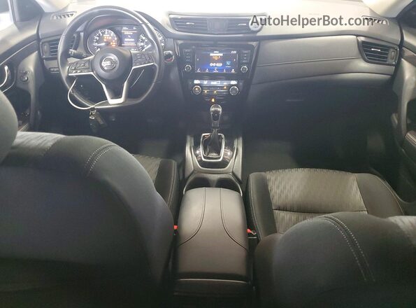 KNMAT2MVXJP621994 2018 NISSAN ROGUE Серый Вид панели приборов