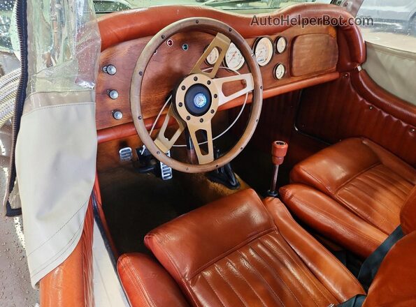 LC150147 1929 MERCEDES-BENZ REPLICA Tan Vista del salpicadero