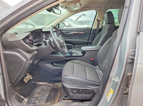 LRBAZLR43PD065122 2023 BUICK ENVISION Серый Вид салона спереди