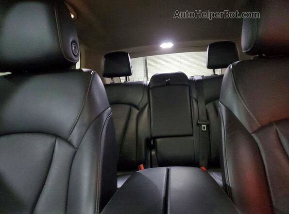 LRBFX1SA3JD008300 2018 BUICK ENVISION Tan უკანა სავარძლების ხედი