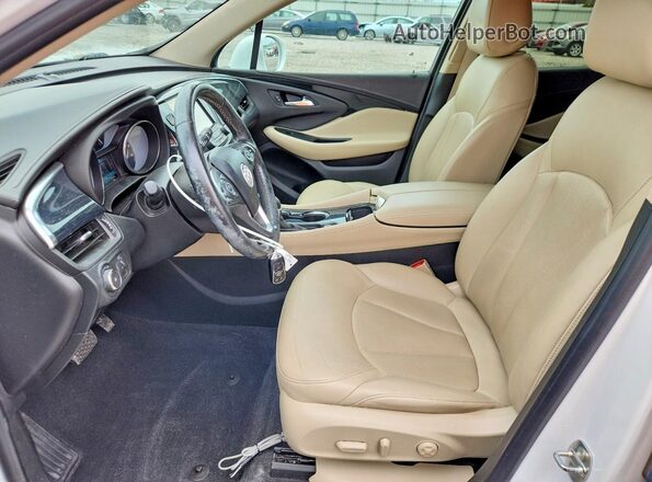 LRBFX1SA8JD006557 2018 BUICK ENVISION White Սալոնի դիմացի տեսք