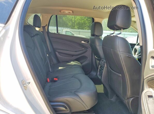 LRBFX1SA9JD026686 2018 BUICK ENVISION White Widok wnętrza z tyłu